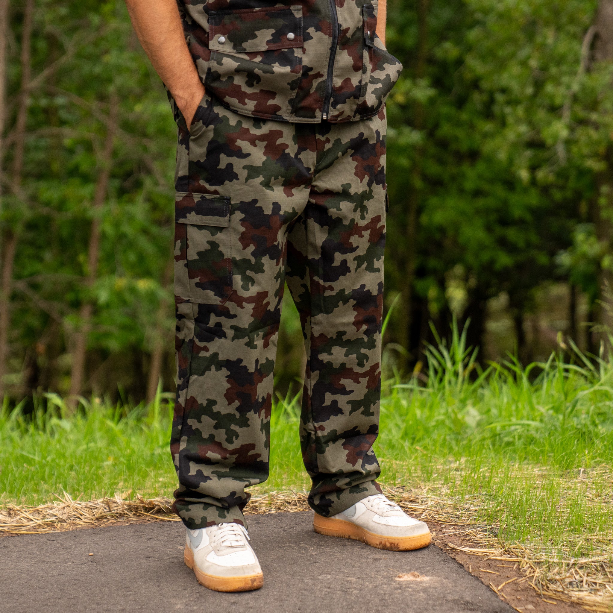 Unissued Slovenian M91 Oakleaf Field Pants - 32W / 32L